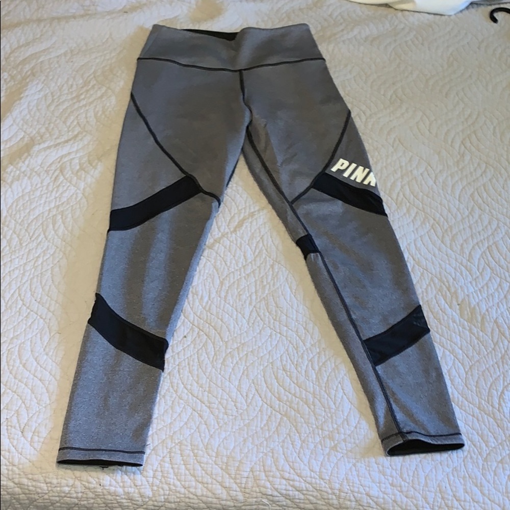 NWOT VICTORIAS SECRET LEGGINGS